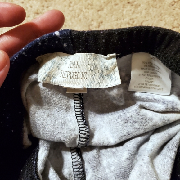 Pink Republic Galaxy Leggings - Picture 3 of 3